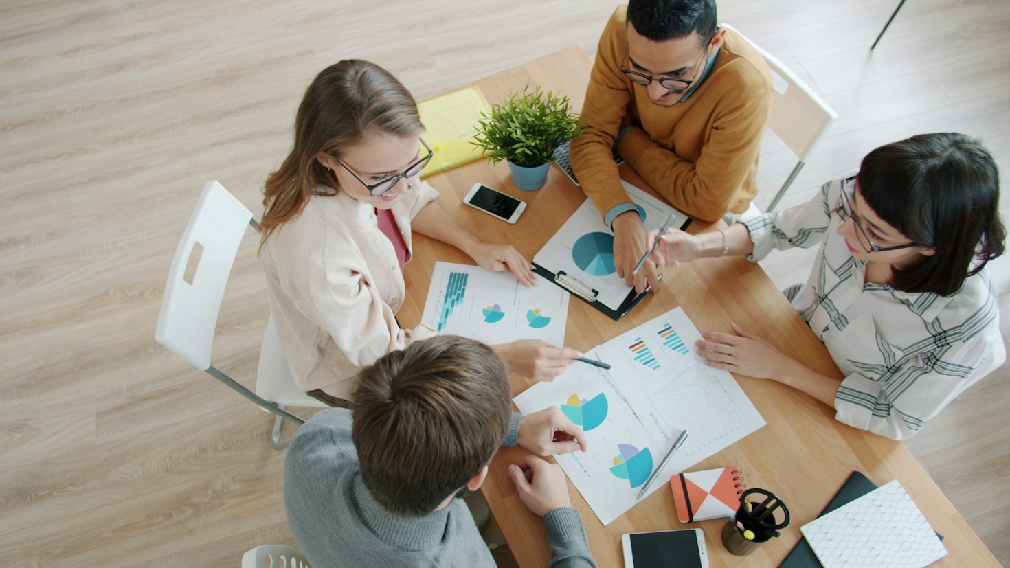 The Benefits of Outsourcing Your Payroll and CIS Compliance